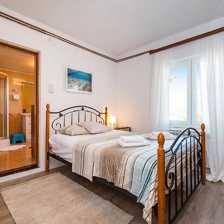 Vacation House Anna Karlobag Dış mekan fotoğraf