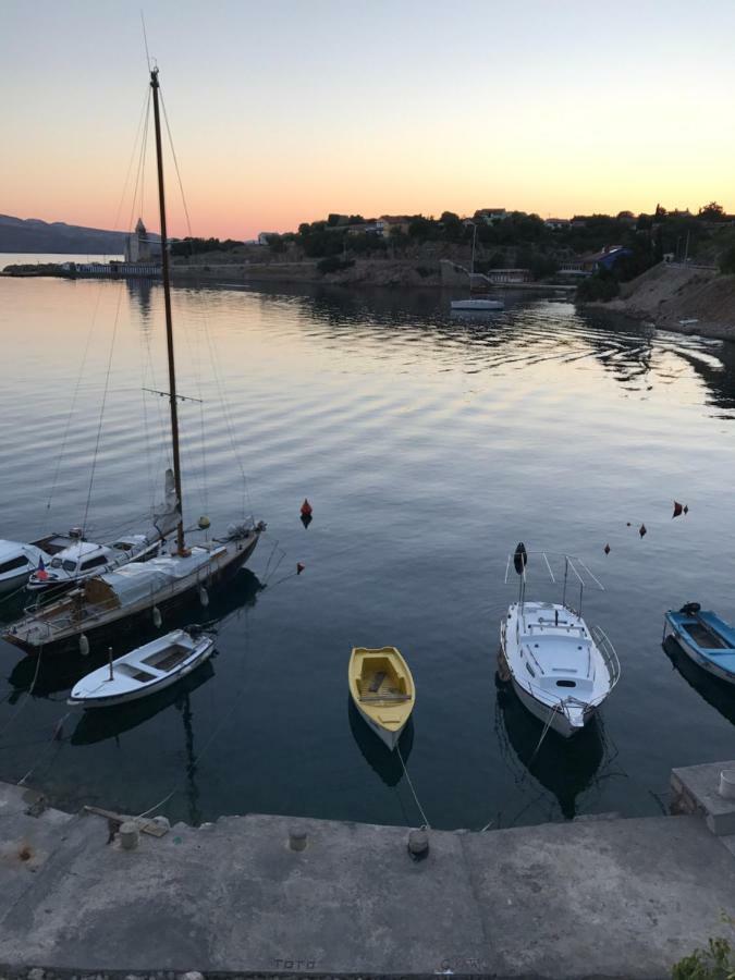 Vacation House Anna Karlobag Dış mekan fotoğraf